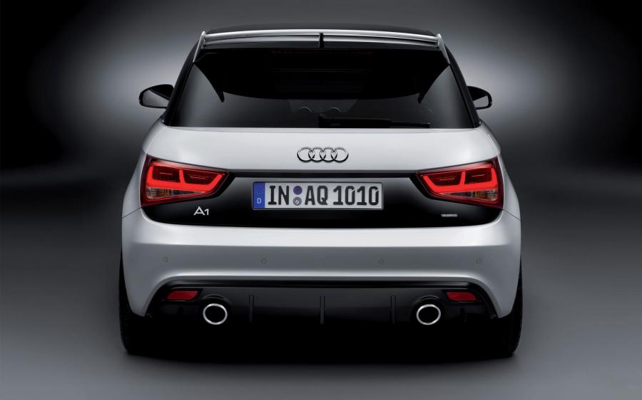  Audi A1 Quattro (8X) 2012 года  (фото 12 из 53)